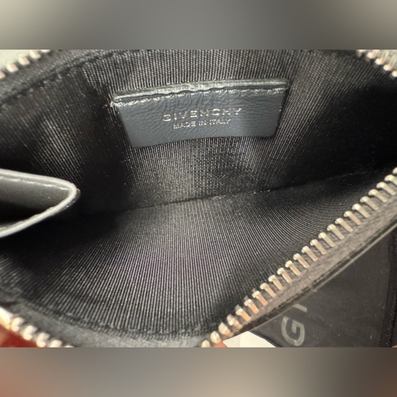Givenchy Graffiti Logo Gray Leather Card Holder - Picture 4 of 8